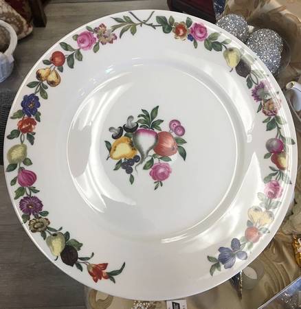 Les Quatre Saisons Dinner Plate