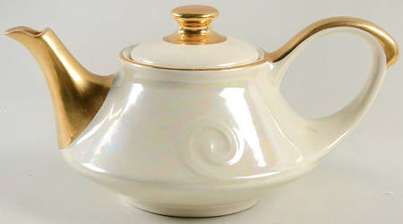 PEA5 Teapot & Lid by Pearl China 