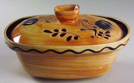 Black Rooster 2 Quart Oval Covered Casserole