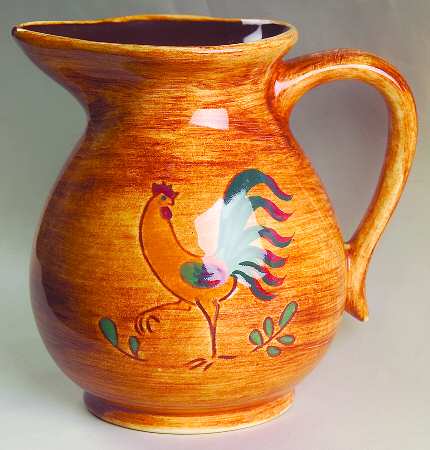 Red Rooster 32 Oz Pitcher