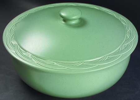 Acadia Cypress 2 Qt Round Covered Casserole