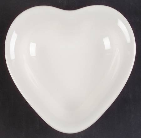 Acadia White Heart Shaped Dish