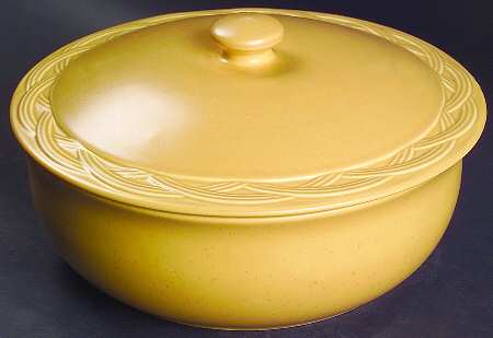 Acadia Wheat Gold 2 Qt Round Covered Casserole