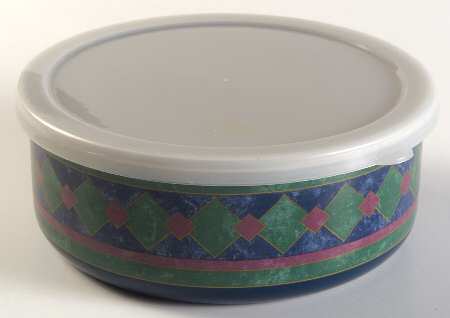 Amalfi Classic 6 5/8" Metal Bowl W/Plastic Lid