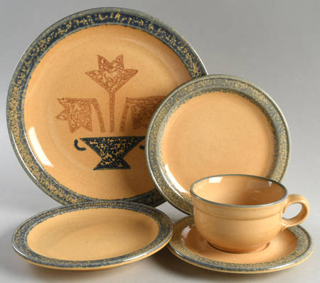 America (Discontinued 1989) 5 Piece Place Setting
