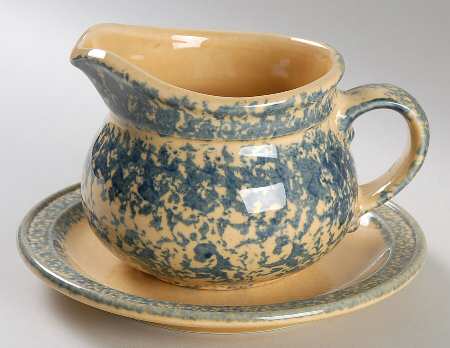 America (Discontinued 1989) Round Gravy Boat & Underplate (Salad Plate)