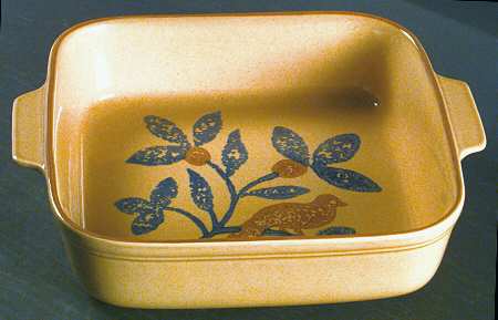 America (Discontinued 1989) 10" Square Baker