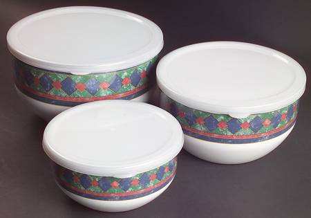 Amalfi Mediterranean 3 Pc Metal Bowl & Plastic Lid (5 3/4", 7", 7 3/4")