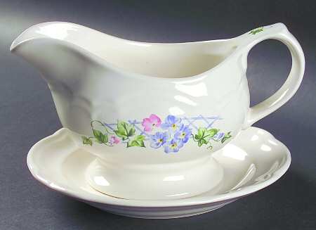 Annabelle Gravy Boat & Underplate