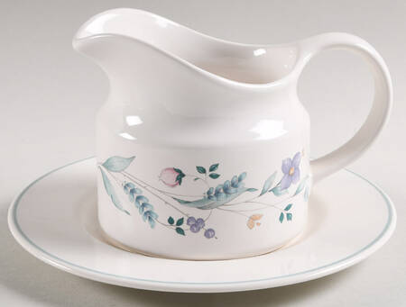 Round Gravy Boat & Underplate