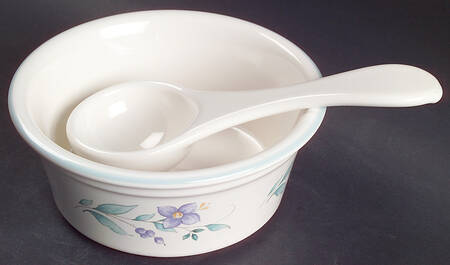 April Dip/Salsa Crock & Ladle