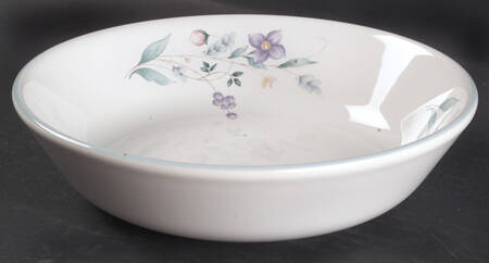 April Individual Salad Bowl