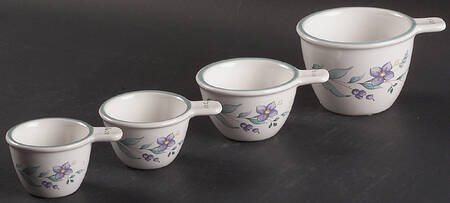 April Measuring Cup Set (1 Cup,1/2 Cup,1/3 Cup,1/4 Cup)
