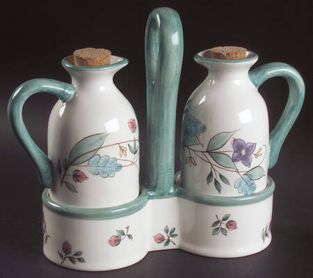 April 2 Oil/Vinegar W/Cork Stoppers in Center Hndl Tray