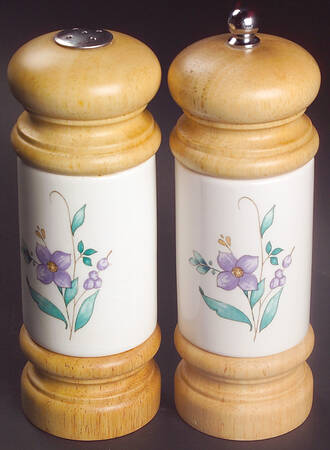 April Salt Mill & Pepper Mill Set