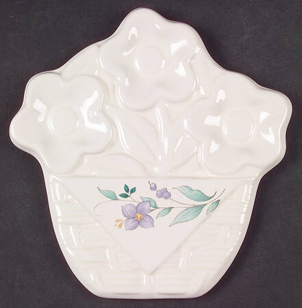 April Sculpted Trivet