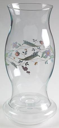 April Glassware Hurricane