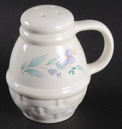 April Stove Top Pepper Shaker