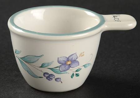 April 1/4 Cup Measuring Cup
