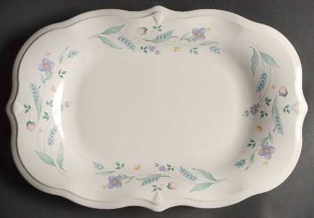 April Sculpted Bread Tray