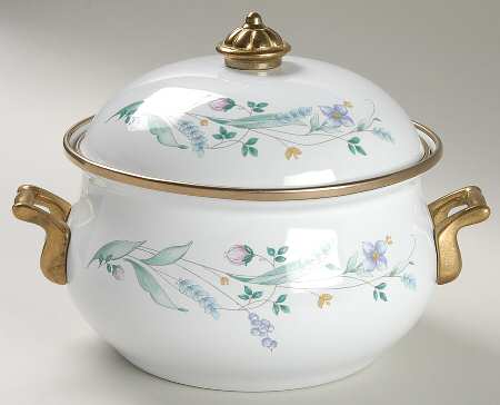 April 2 Quart Metal Covered Casserole