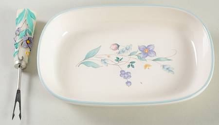 April Hors d'Oeuvre Set (Tray and Fork)