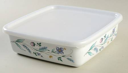 April 8" Metal Square Baker W/Plastic Lid
