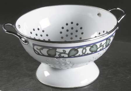 Arbor Vine 3 Quart Metal Colander by Pfaltzgraff