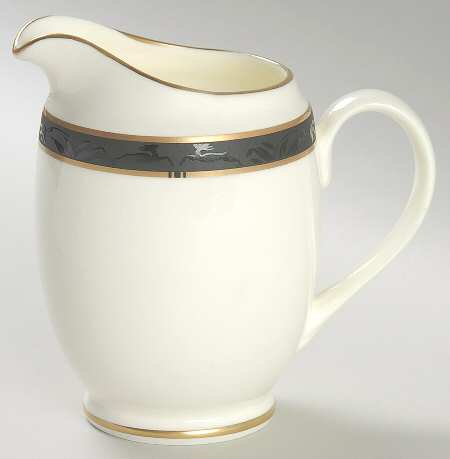 Astoria Creamer
