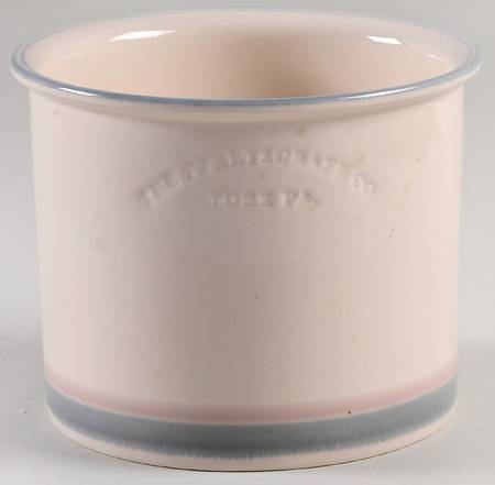Aura Pink Gadget Crock