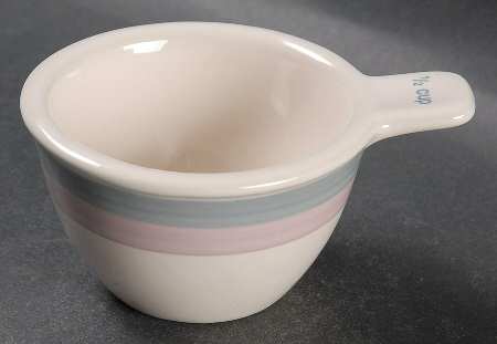 Aura Pink 1/2 Cup Measuring Cup