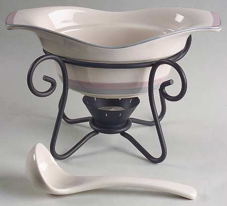 Aura Pink Gravy Server & Ladle & Metal Stand