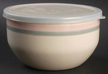 Aura Pink 7" Metal Bowl & Plastic Lid