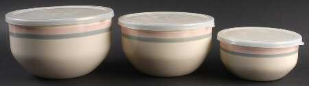 Aura Pink 3 Pc Metal Bowl & Plastic Lid (5 3/4", 7", 7 3/4")