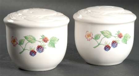 Berry Basket Salt & Pepper Set