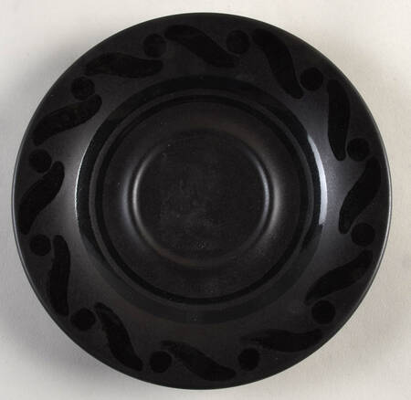 Black Pinwheels Underplate for Gravy Boat