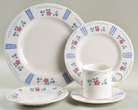 Bonnie Brae 5 Piece Place Setting