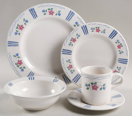 Bonnie Brae 40 Piece Estate Set