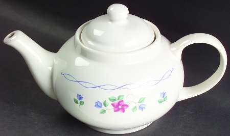 Bonnie Brae Teapot & Lid