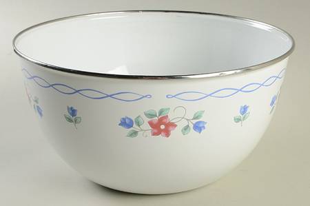 Bonnie Brae 9 5/8" Metal Bowl
