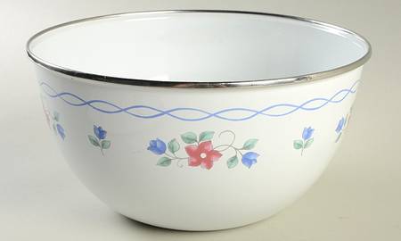 Bonnie Brae 8 3/4" Metal Bowl