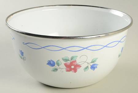 Bonnie Brae 6 5/8" Metal Bowl