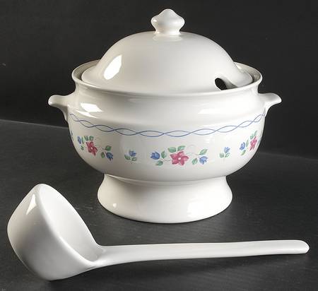 Bonnie Brae Tureen & Lid w/Ladle