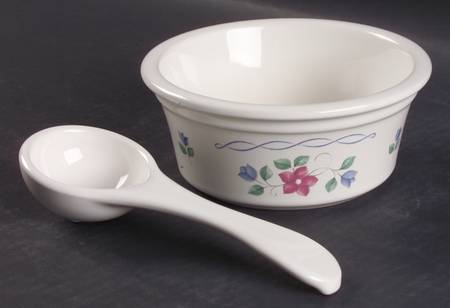 Bonnie Brae Dip/Salsa Crock & Ladle