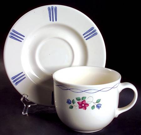 Bonnie Brae Oversized Cup & Saucer Set