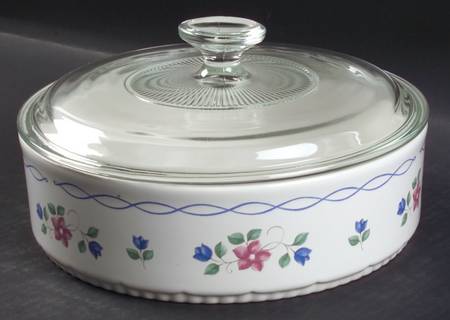 Bonnie Brae 1.5 Quart Round Covered Baker