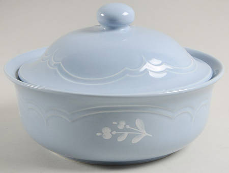 Bouquet 2 Qt Round Covered Casserole