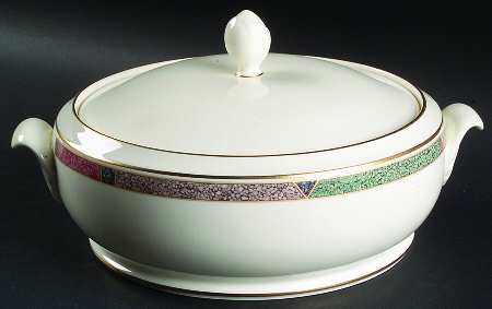 Cabouchon Round Covered Vegetable