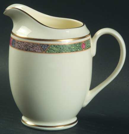 Cabouchon Creamer
