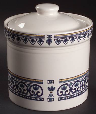 Capistrano Medium Canister & Lid